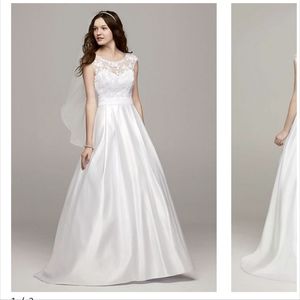 NWT Ivory Wedding Dress